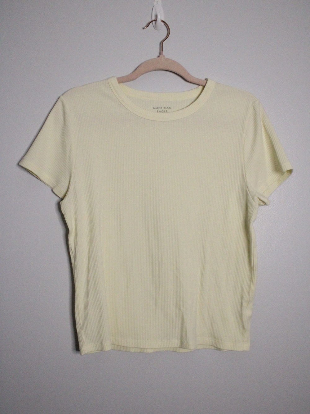 American Eagle Outfitters Short Sleeve Ribbed Crewneck Tee in Pale Yellow